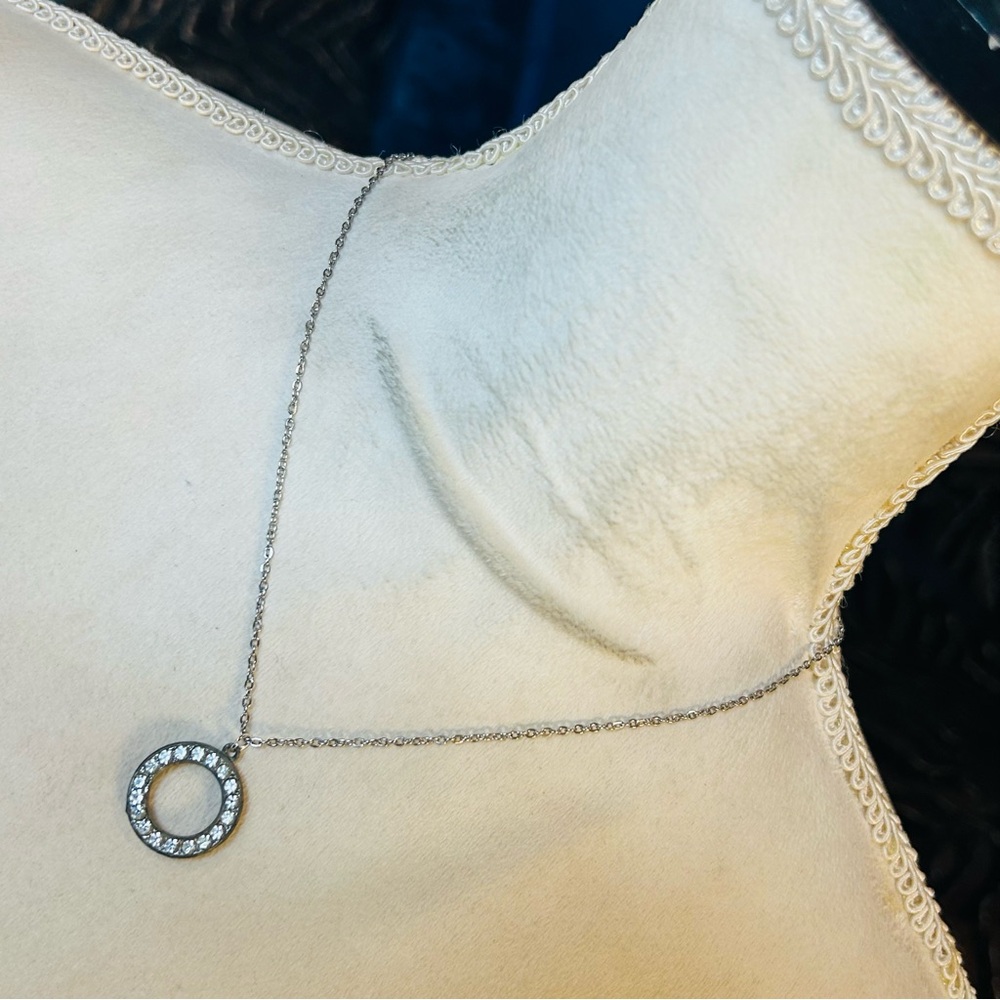 Handcrafted vintage paste stone pendant on chain necklace